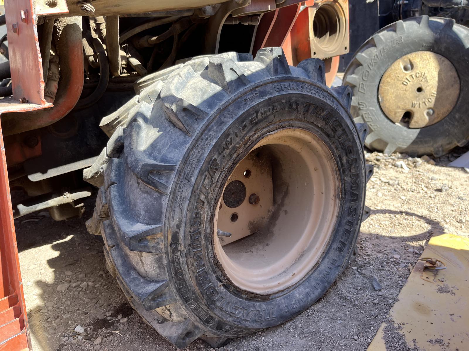 ./imagenes/INVOICE/2019/17530/DITCH WITCH RT40 (4).JPG